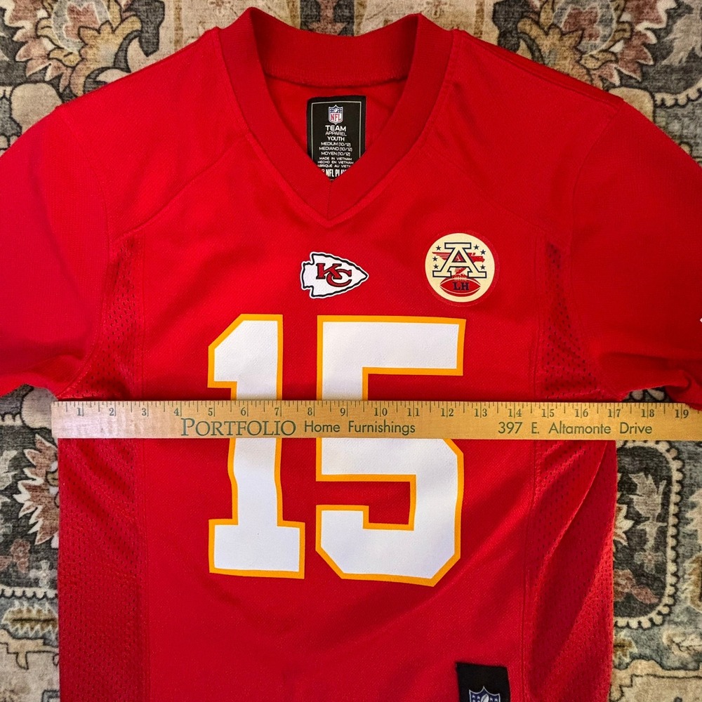 NFL Team Apparel Patrick Mahomes Kansas City Chiefs Jersey Youth Medium Red #15 - Picture 8 of 12